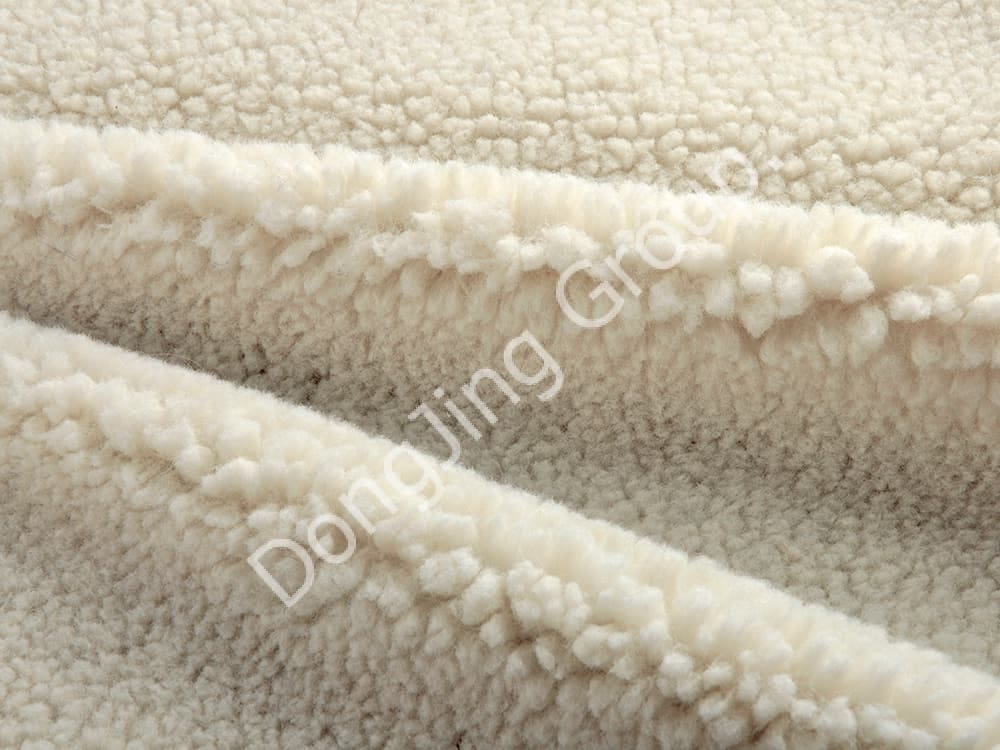 DS0003-Roller kitar semula putih faux fur fabric