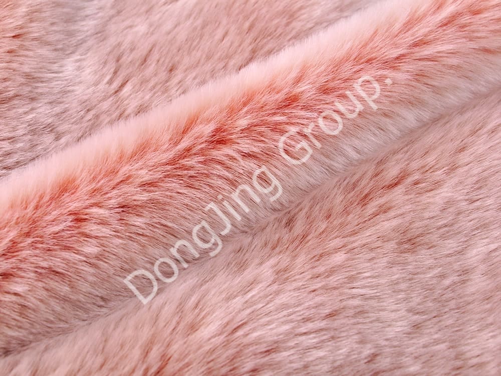 DP0960-Putih merah jambu faux fur fabric