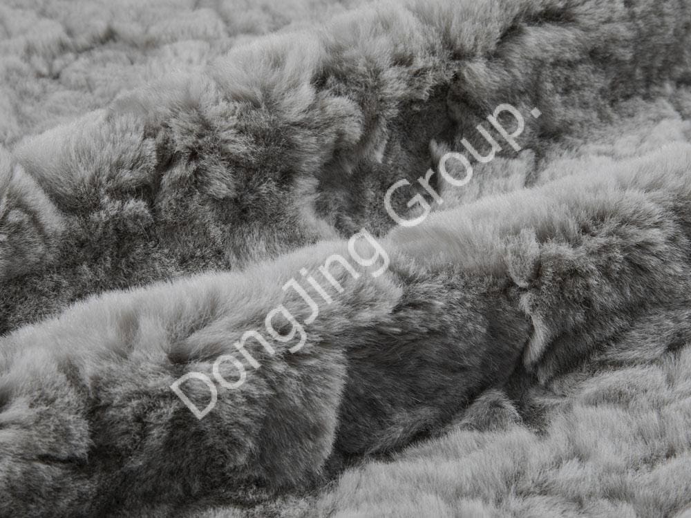 9T1788-Berus rambut arnab kelabu faux fur fabric