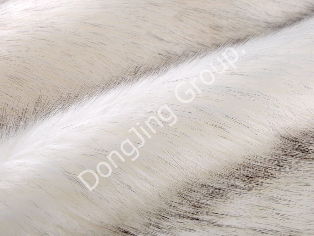 DP0630-Petua Dicelup Putih faux fur fabric