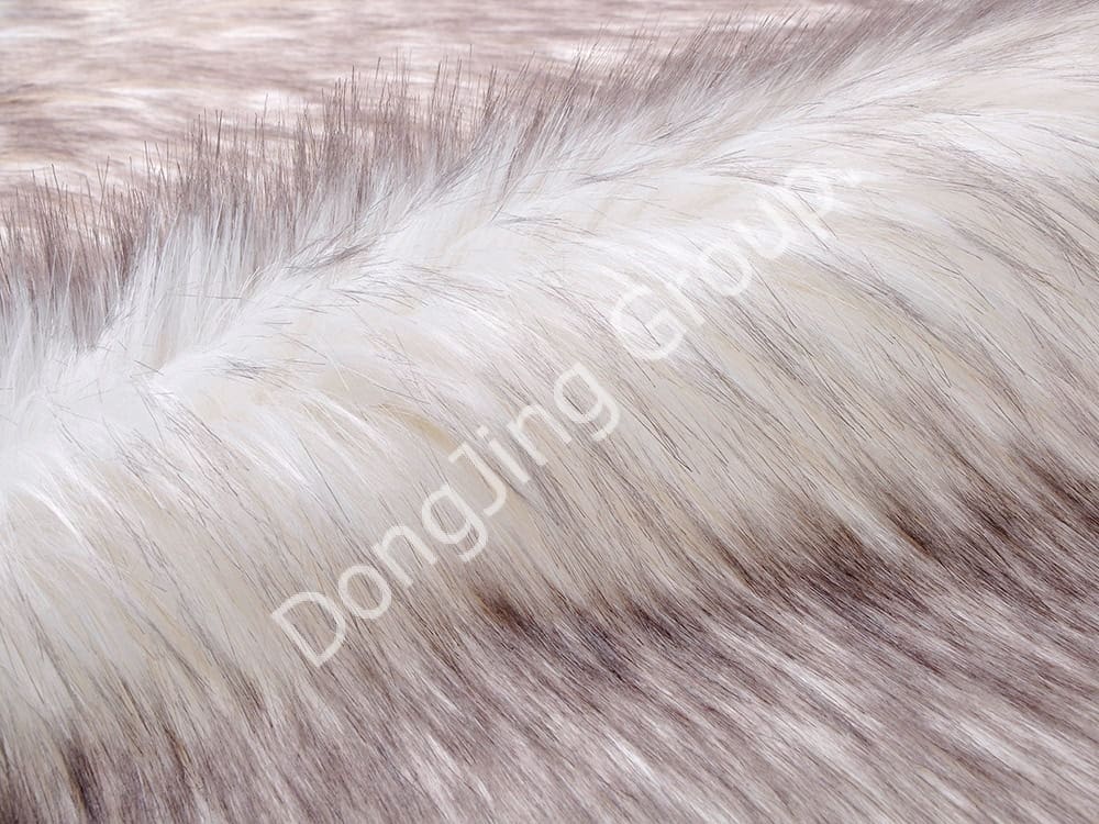 DP0632-Gulungan hujung berwarna putih faux fur fabric