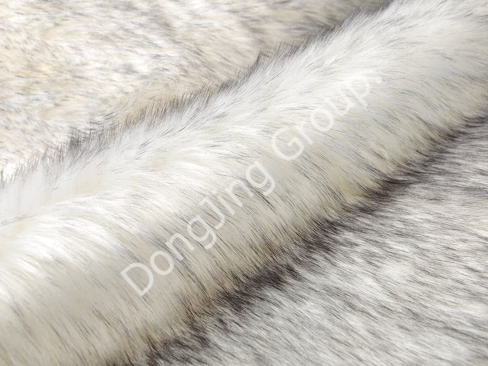 DP0657-hujung rambut putih faux fur fabric